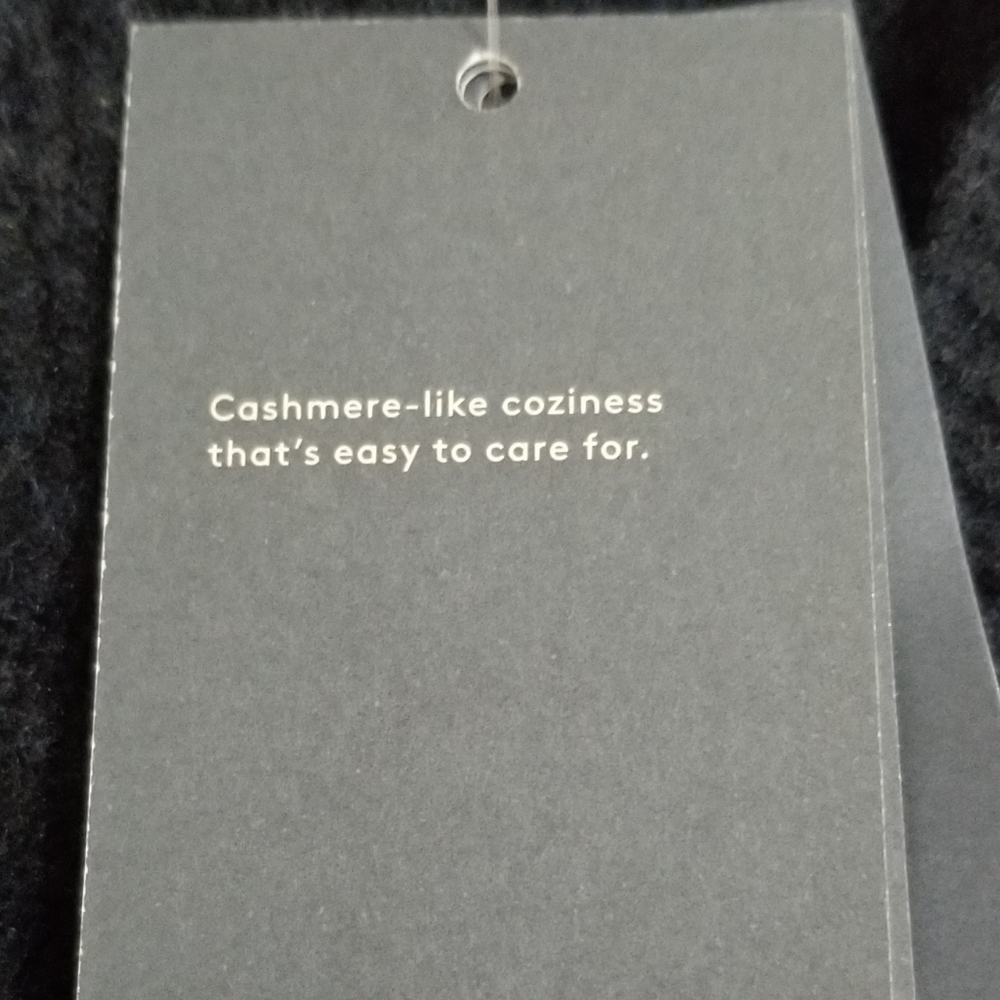 NWT Universal Thread Navy Cashmere Like Sweater Vest Size Large - Picture 6 of 8